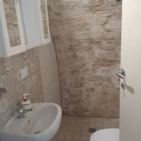La Maison De Jolande Affitti Brevi Guest house